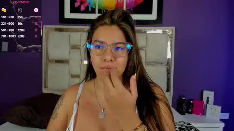 emilyy_cooperr online show from March 2026 12:11:01 PM