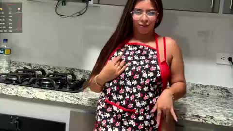 emilyy_cooperr online show from May 2026 02:00:01 PM