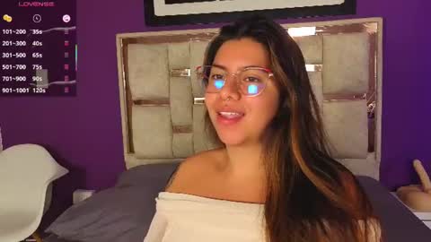emilyy_cooperr online show from June 2026 12:14:01 PM