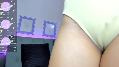 emilyy_kim online show from March 2025 04:05:02 AM