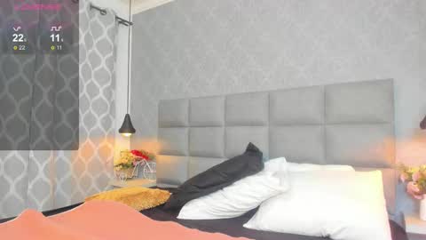 Snapshot of emilyy_r chatting on January 2026 06:54:02 PM emilyy_r online show from January 2026 06:54:02 PM