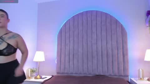 emilyygrey online show from April 2026 11:45:02 AM