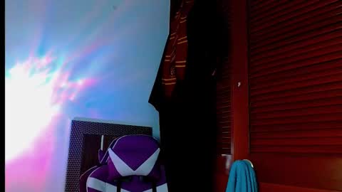 emilyzans07 online show from March 2025 11:49:02 PM