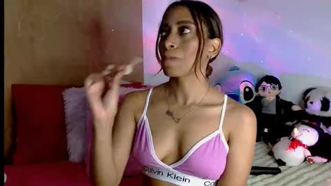 emilyzans07 online show from March 2025 01:58:02 AM