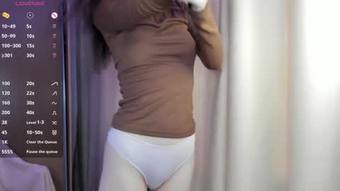 Snapshot of eminemswife chatting on March 2025 08:34:01 AM Nadya online show from March 2025 08:34:01 AM