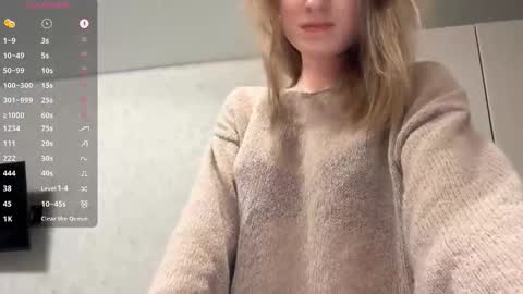 Snapshot of eminemswife chatting on October 2025 10:52:01 PM Nadya online show from October 2025 10:52:01 PM