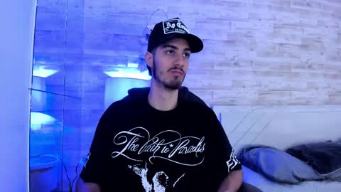 Snapshot of emir_ozan chatting on January 2026 11:25:02 AM emir_ozan online show from January 2026 11:25:02 AM