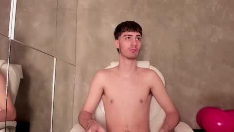 Snapshot of emir_ozan chatting on February 2026 07:54:01 PM emir_ozan online show from February 2026 07:54:01 PM