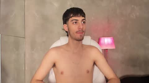 Snapshot of emir_ozan chatting on February 2026 07:32:02 PM emir_ozan online show from February 2026 07:32:02 PM