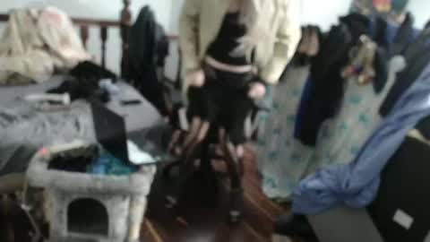 emma online show from February 2025 05:48:01 PM