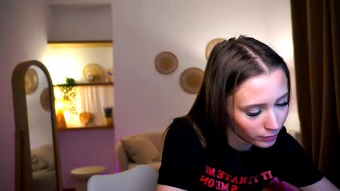 Your Emma online show from December 2024 05:26:02 AM