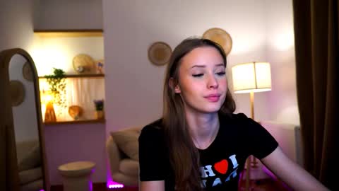 Your Emma online show from December 2024 06:25:02 AM