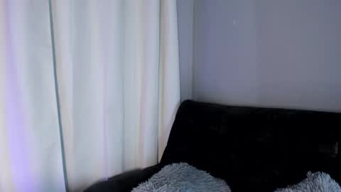 emma__hills_ online show from September 2025 09:59:02 PM