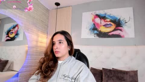 Emma online show from September 2025 12:15:02 PM