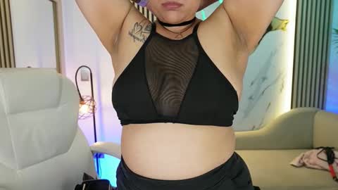 Snapshot of emma__walkerr_ chatting on February 2026 07:09:02 PM emma__walkerr_ online show from February 2026 07:09:02 PM