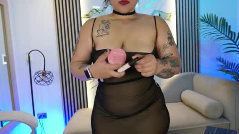 Snapshot of emma__walkerr_ chatting on February 2026 07:04:01 PM emma__walkerr_ online show from February 2026 07:04:01 PM