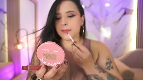 emma__walkerr_ online show from May 2026 07:11:01 PM