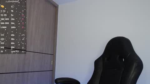 Snapshot of emma_aaa chatting on January 2025 09:48:02 AM Rocio online show from January 2025 09:48:02 AM