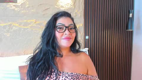 Emma  online show from June 2026 07:43:01 AM