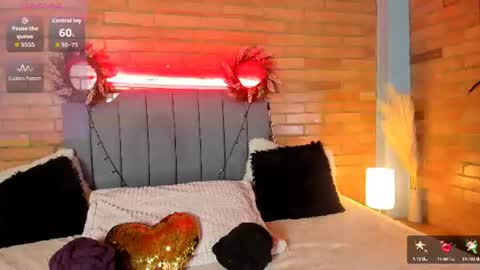 Hey Im EmmaHelp me reach 100 likes online show from July 2026 01:07:02 PM