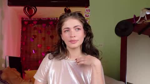 Snapshot of emma_blanco chatting on February 2025 06:15:02 PM Emma online show from February 2025 06:15:02 PM