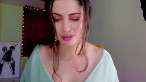 Snapshot of emma_blanco chatting on October 2025 09:01:01 PM Emma online show from October 2025 09:01:01 PM