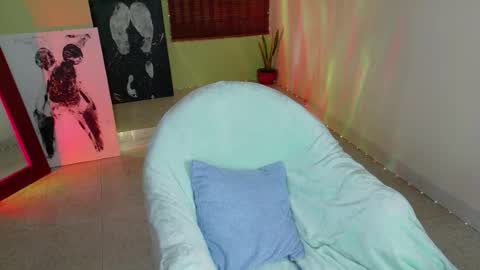 Snapshot of emma_blanco chatting on February 2026 07:07:01 PM Emma online show from February 2026 07:07:01 PM