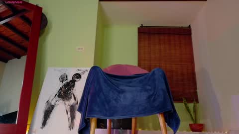 Snapshot of emma_blanco chatting on April 2026 04:37:02 PM Emma online show from April 2026 04:37:02 PM