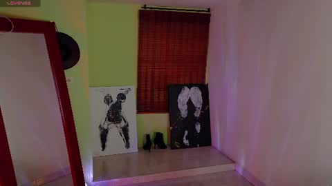 Snapshot of emma_blanco chatting on July 2026 11:39:02 AM Emma online show from July 2026 11:39:02 AM