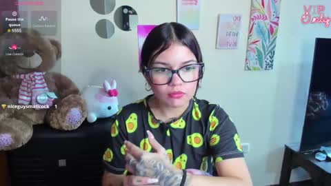 emma_boo_ online show from June 2026 02:44:02 PM