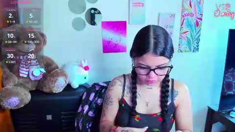 emma_boo_ online show from June 2026 04:49:01 PM