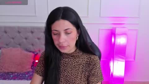 Emma online show from January 2025 08:04:01 PM