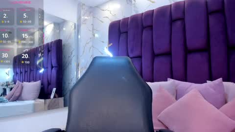 pau online show from May 2026 09:38:01 PM