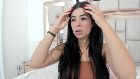 Emma Castillo online show from December 2024 04:19:02 PM