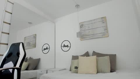 Emma Castillo online show from March 2025 10:15:02 PM