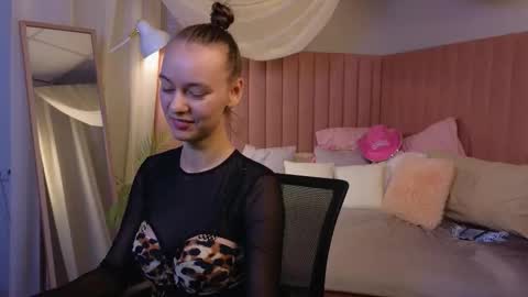 Snapshot of emma_chaser chatting on March 2026 03:34:02 AM emma_chaser online show from March 2026 03:34:02 AM