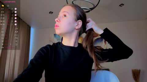 Emma online show from December 2025 05:46:01 AM