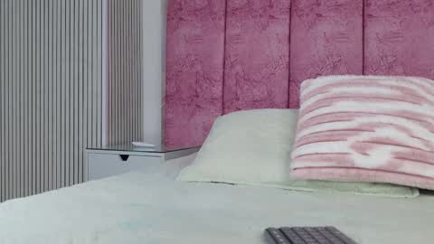 Emma online show from February 2026 03:04:02 AM