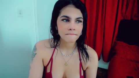 Snapshot of emma_diva chatting on October 2025 11:17:02 PM emma online show from October 2025 11:17:02 PM