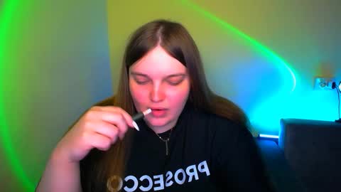 Eva online show from September 2025 07:38:01 PM