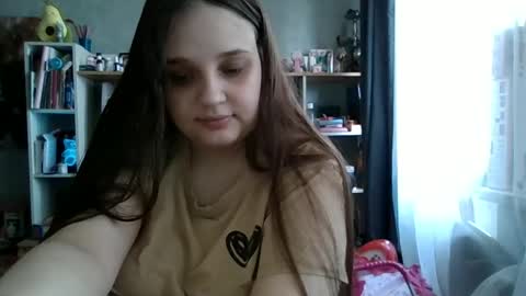 Snapshot of emma_emmochka chatting on March 2026 09:27:01 AM emma_emmochka online show from March 2026 09:27:01 AM