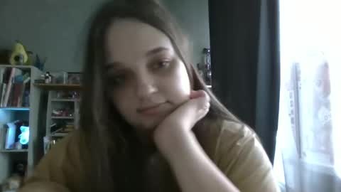 Snapshot of emma_emmochka chatting on March 2026 02:13:01 PM emma_emmochka online show from March 2026 02:13:01 PM
