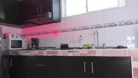 Emma online show from March 2025 10:20:01 PM