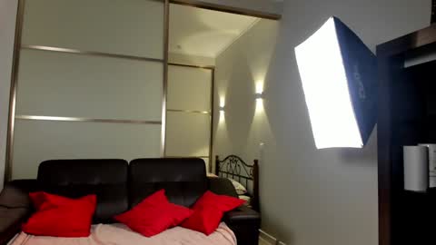 Snapshot of emma_flin chatting on January 2025 11:14:01 AM Emma online show from January 2025 11:14:01 AM