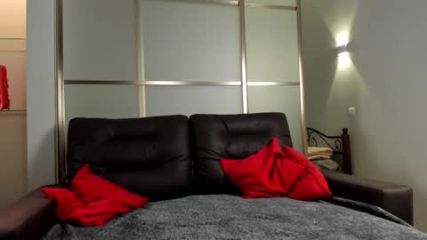 Snapshot of emma_flin chatting on October 2025 11:11:02 AM Emma online show from October 2025 11:11:02 AM