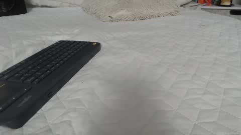 Emma online show from October 2025 09:35:02 PM