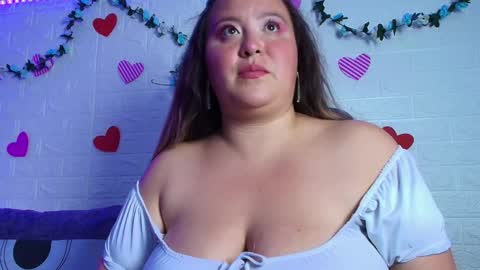 Emma Miel  online show from November 2025 01:38:01 AM