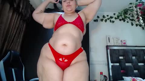 Snapshot of emma_hoot1 chatting on January 2025 10:12:01 PM emma online show from January 2025 10:12:01 PM