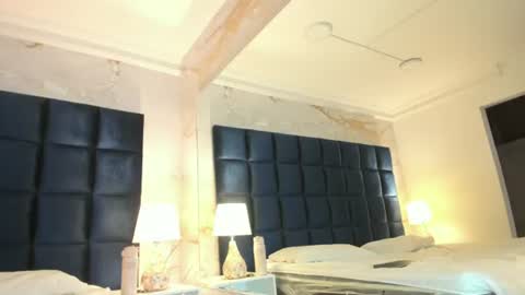 emma_jhoons online show from July 2026 04:04:02 AM