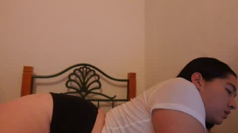 emma_johnson_ online show from October 2025 02:09:02 AM